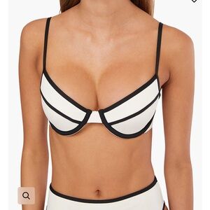 WeWoreWhat Swim size M top NWT